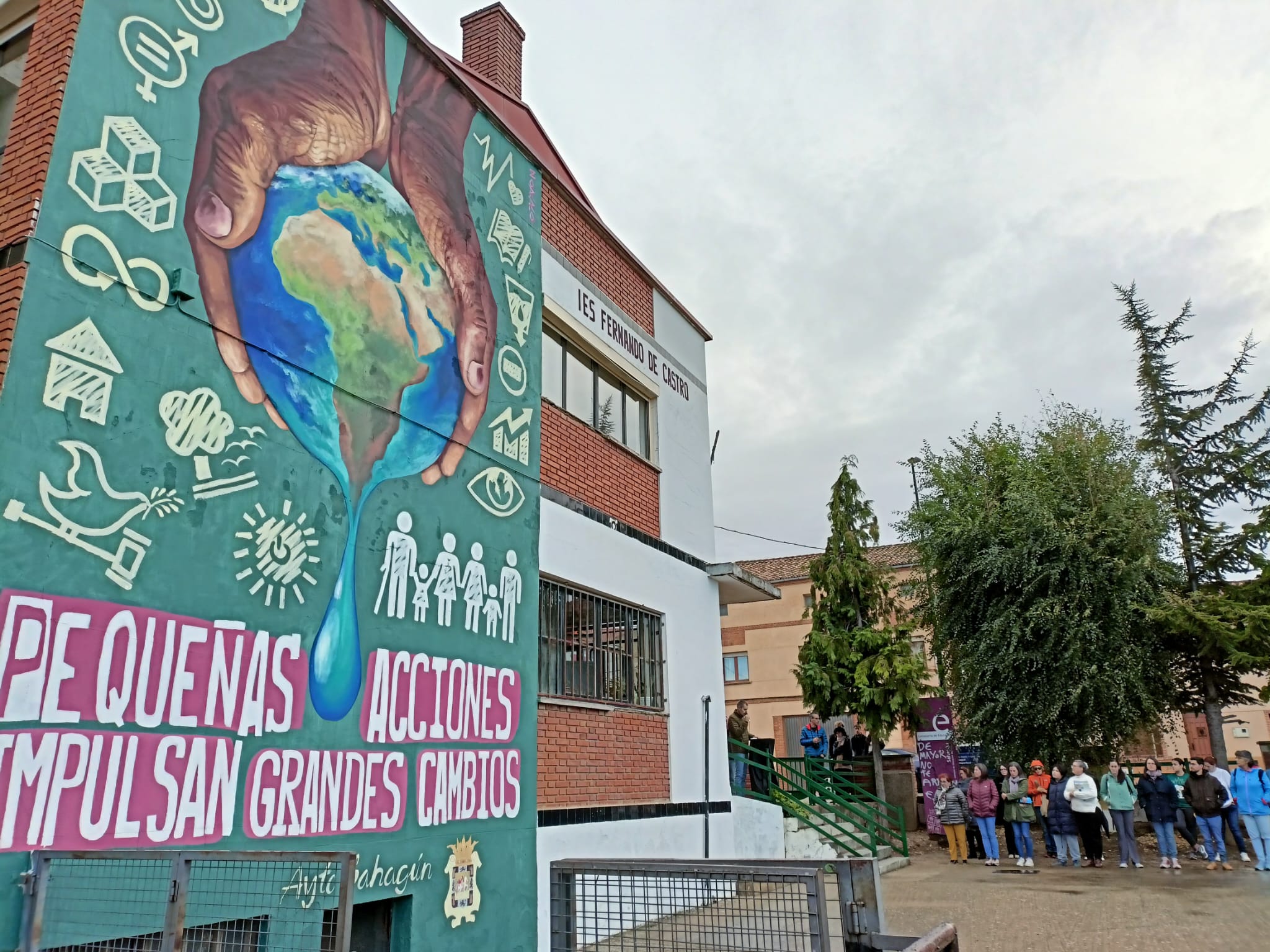 2025 Inauguración mural edificio Alfonso